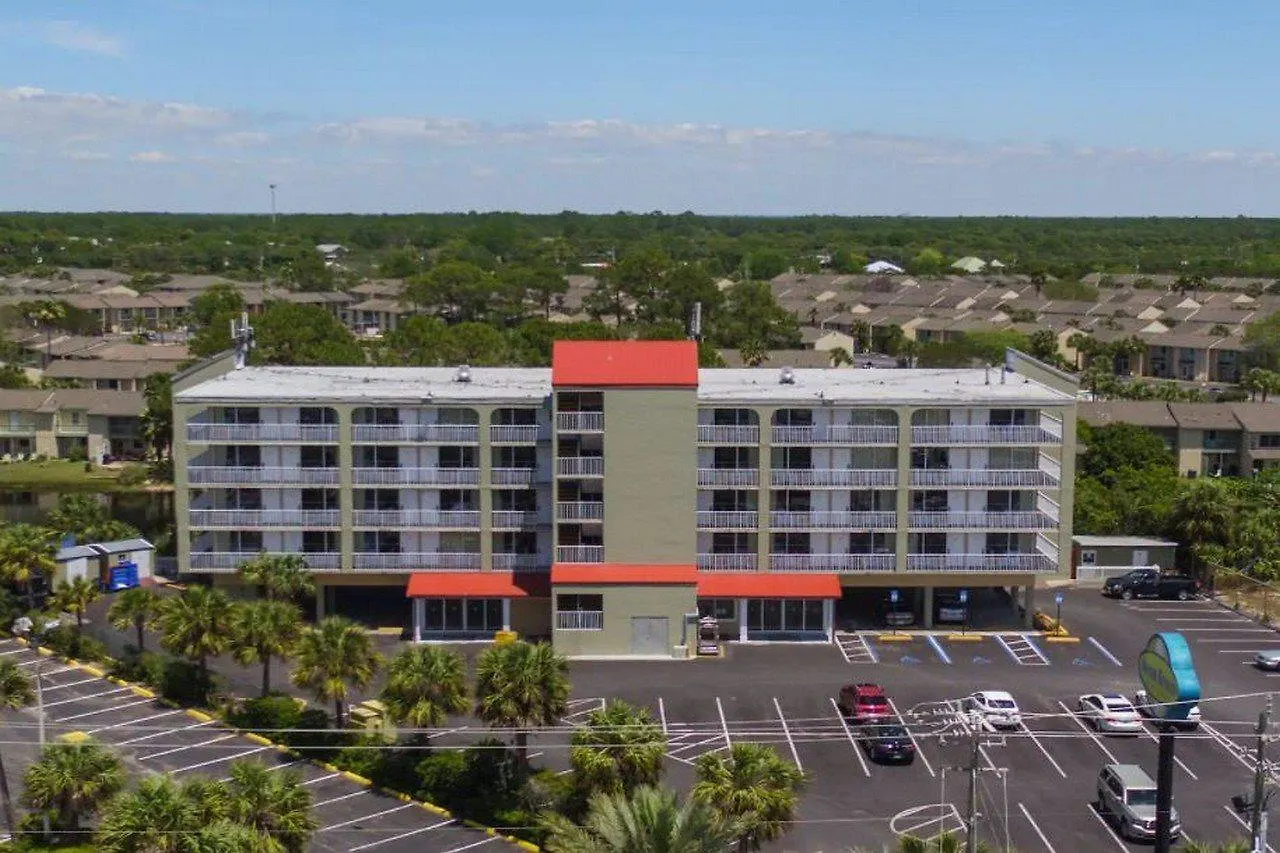 Baymont By Wyndham Panama City Beach Hotel