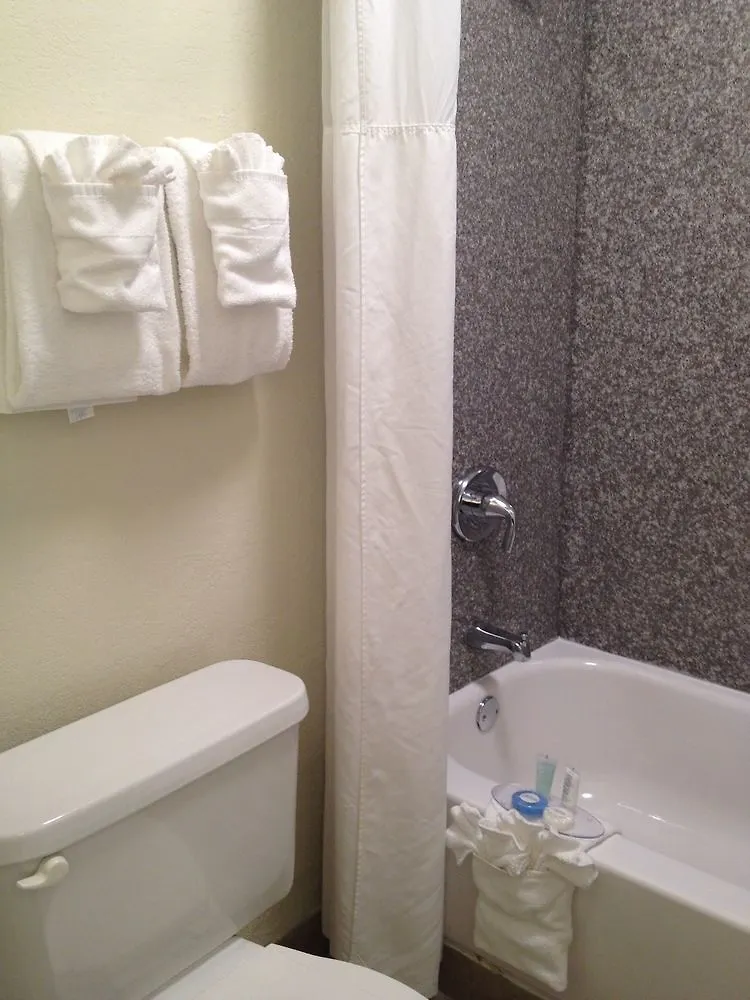 Baymont By Wyndham Panama City Beach